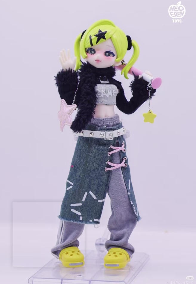 Eve Lynna Double-Faced Killer 18cm/7In Confirmed Authentic Dressable Figure
